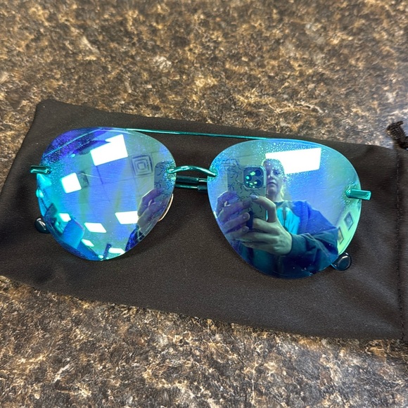 Diff Eyewear Accessories - Diff Brand new aviators